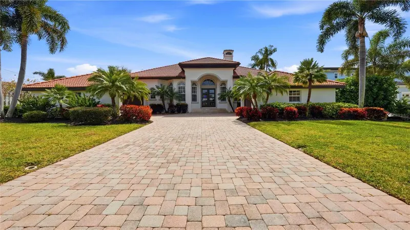 7637 COVE TERRACE, SARASOTA, photo 3 of 60