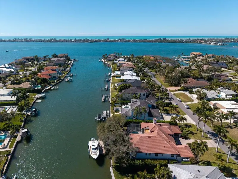 7637 COVE TERRACE, SARASOTA