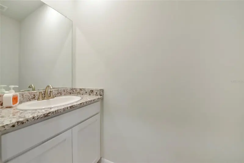 Thumbnail 25