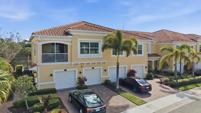4304 EXPEDITION WAY WAY #105, OSPREY