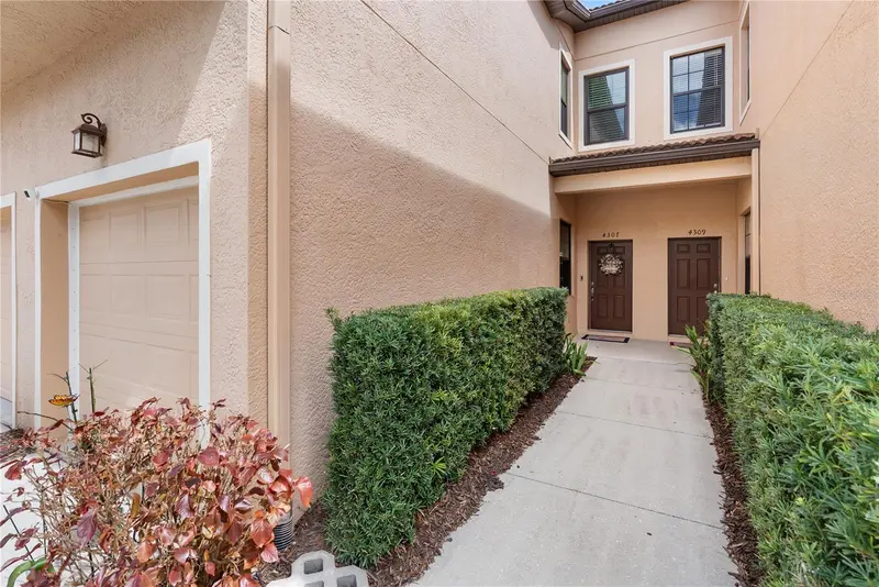 4307 VIA PIEDRA CIRCLE #6-102, SARASOTA, photo 5 of 36