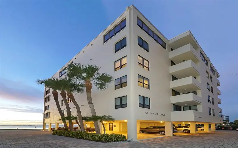 101 SUNSET DRIVE #301, SARASOTA