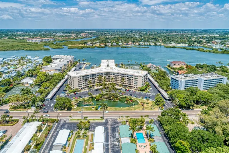 5855 MIDNIGHT PASS ROAD #333, SARASOTA