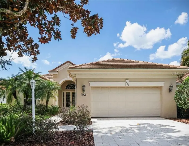 8428 MISTY MORNING COURT, LAKEWOOD RANCH