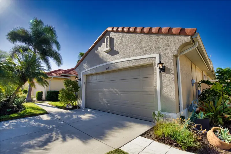 209 MESTRE PLACE, NORTH VENICE