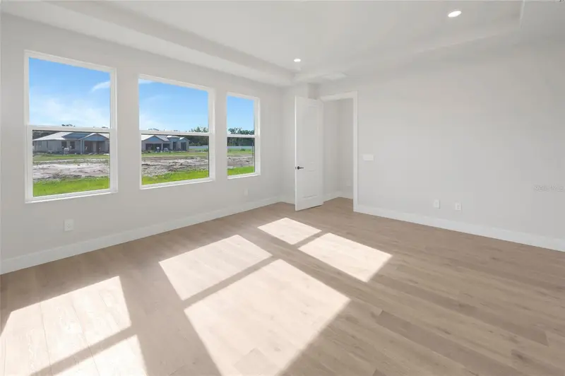 Thumbnail 15