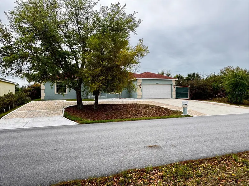 10347 GRAIL AVENUE, ENGLEWOOD, photo 4 of 32