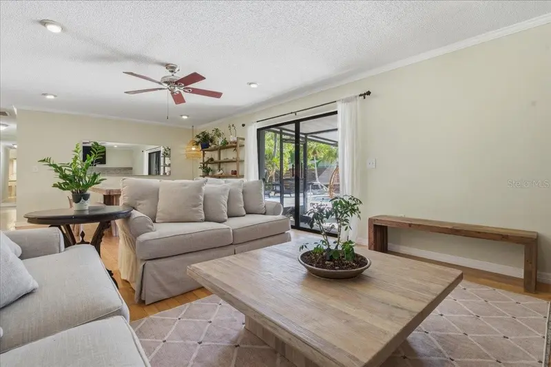 1467 GEORGETOWNE DRIVE, SARASOTA, photo 2 of 42