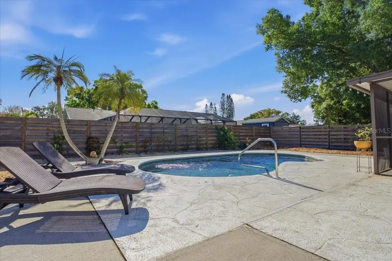 1467 GEORGETOWNE DRIVE, SARASOTA, photo 5 of 42