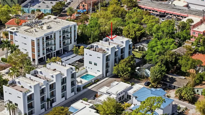 620 RAWLS AVENUE, SARASOTA