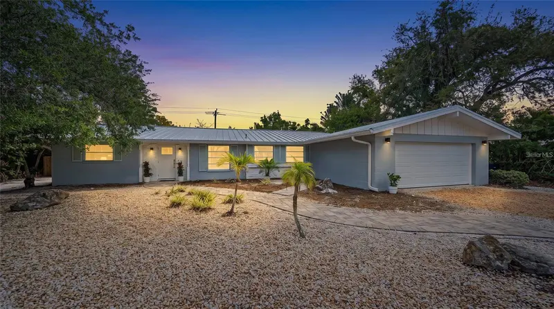 611 VENICE LANE, SARASOTA