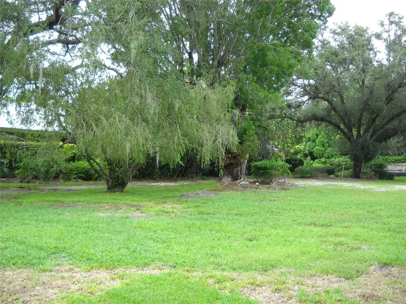 1749 CHEROKEE DRIVE, SARASOTA