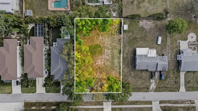 2320 FLORINDA STREET, SARASOTA