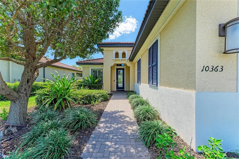 10363 MEDJOOL DRIVE, VENICE, photo 4 of 74