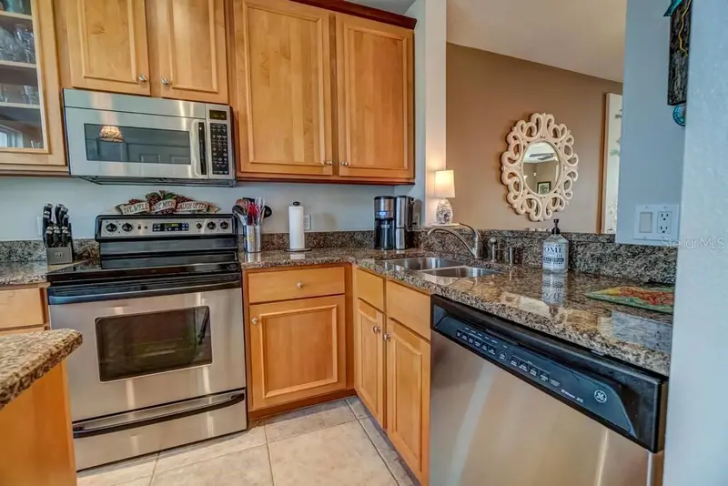 241 17TH STREET, BRADENTON BEACH, photo 5 of 48