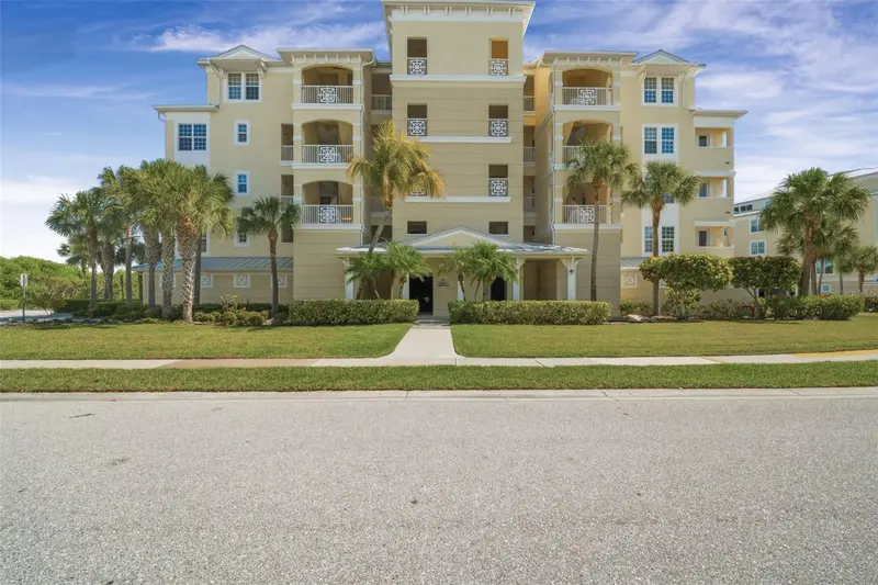 8561 AMBERJACK CIRCLE #302, ENGLEWOOD