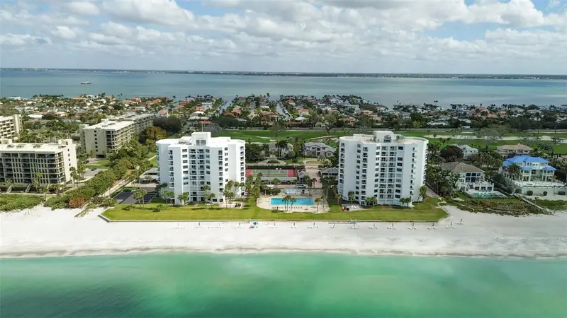 1050 LONGBOAT CLUB ROAD #506, LONGBOAT KEY