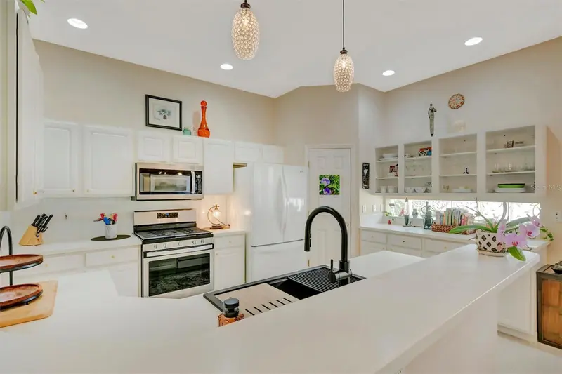 Thumbnail 24