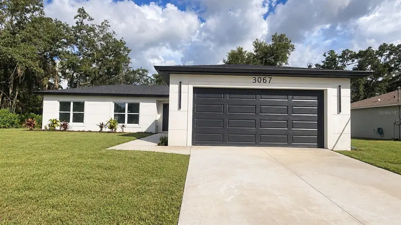 3067 QUARTER STREET, NORTH PORT