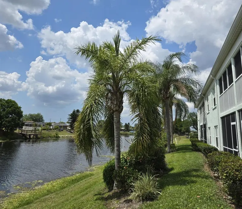 5725 GREENWOOD AVENUE #5201, NORTH PORT