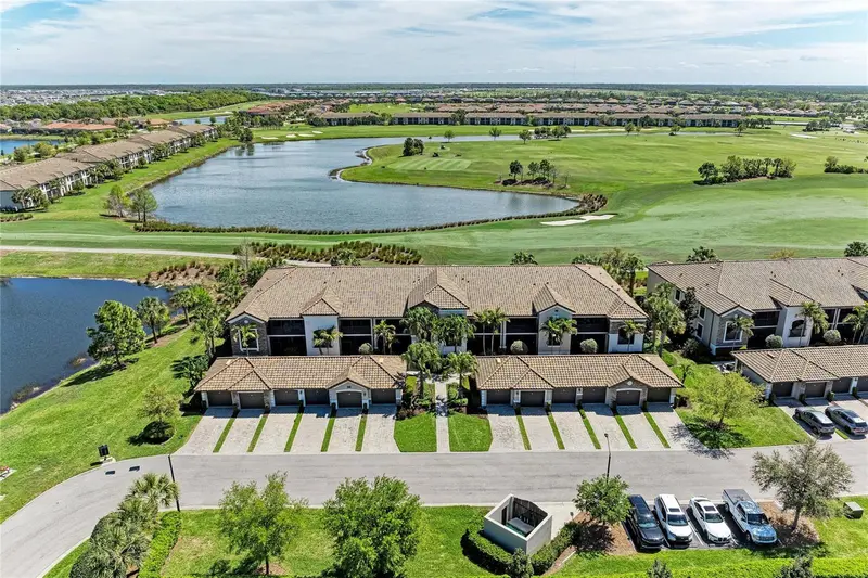 5558 PALMER CIRCLE #205, LAKEWOOD RANCH