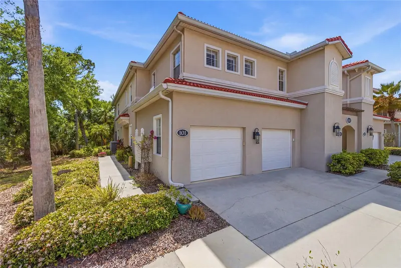 4000 IBIS WAY #101, VENICE