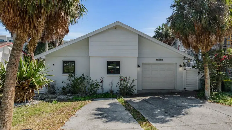 1040 SYLVAN DRIVE, SARASOTA
