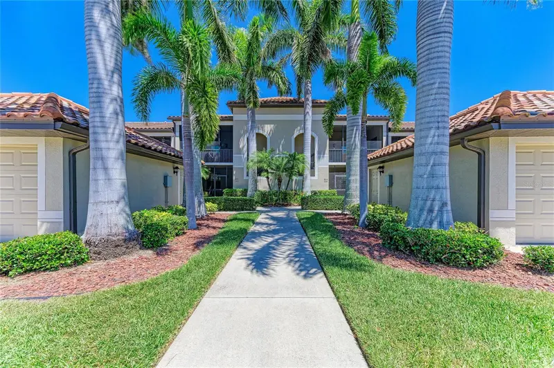 6819 GRAND ESTUARY TRAIL #205, BRADENTON