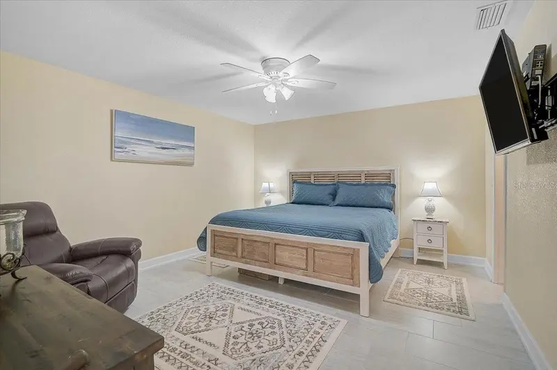 Thumbnail 17