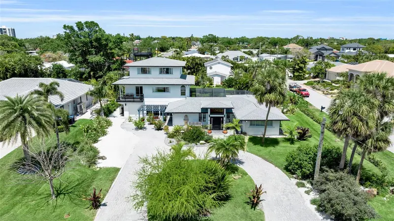 608 GARDENIA DRIVE, VENICE