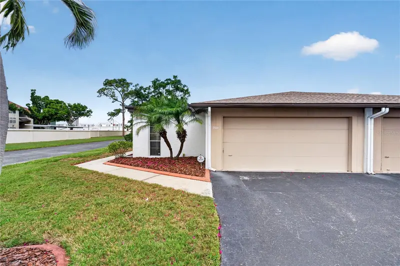 3501 VILLAGE COURT #220, SARASOTA