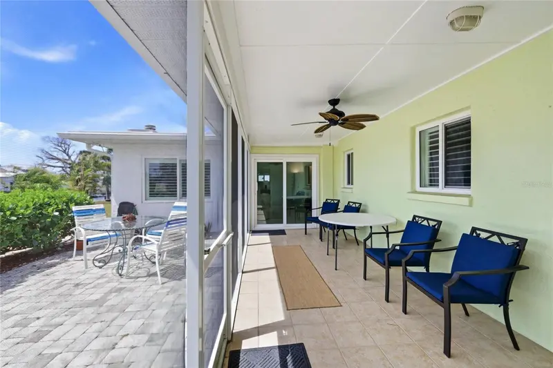 Thumbnail 38