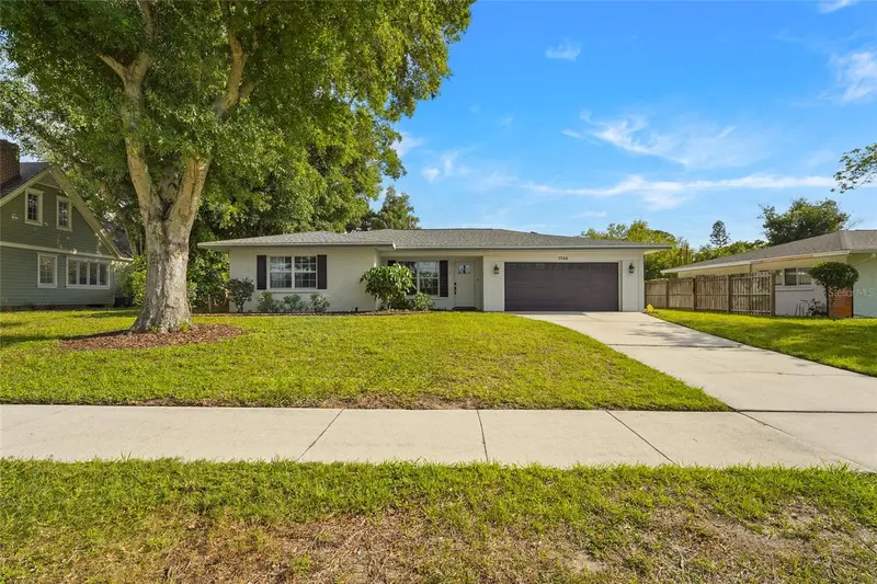 7746 WESTMORELAND DRIVE, SARASOTA