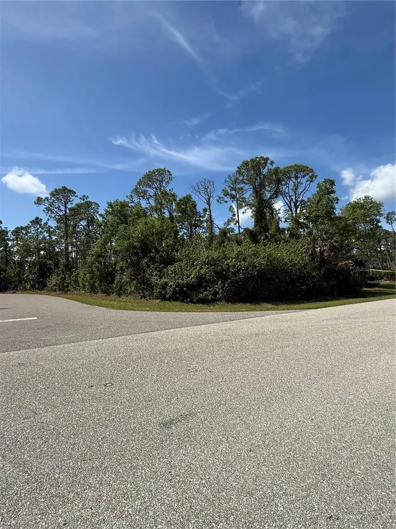 5101 HOPKINS AVENUE, PORT CHARLOTTE
