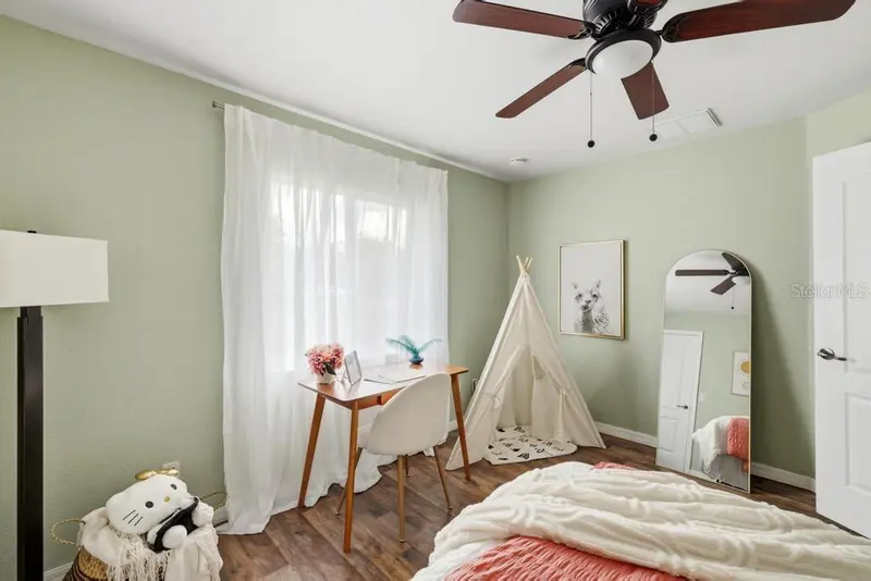 Thumbnail 36