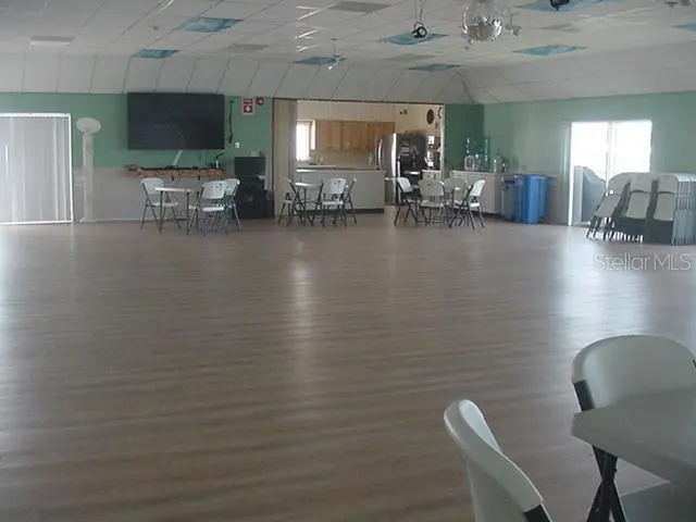 Thumbnail 28