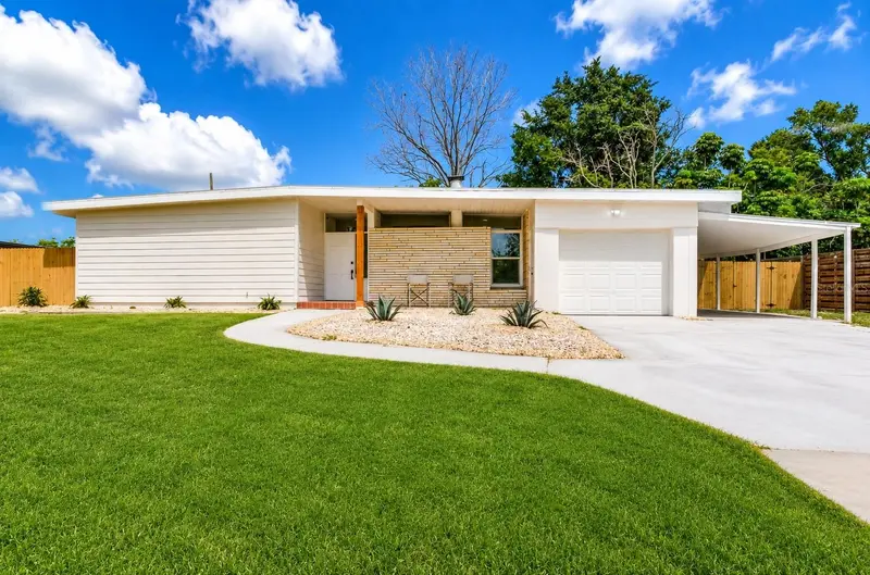 2753 VALENCIA DRIVE, SARASOTA