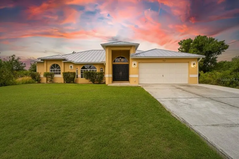 2637 COURTLAND AVENUE, NORTH PORT