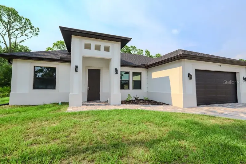 5438 SYLVANIA AVENUE, NORTH PORT