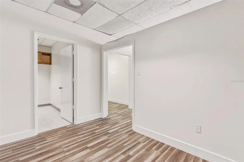 Thumbnail 61