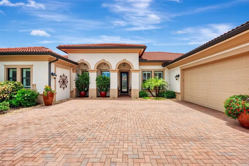 10965 BULLRUSH DRIVE, VENICE