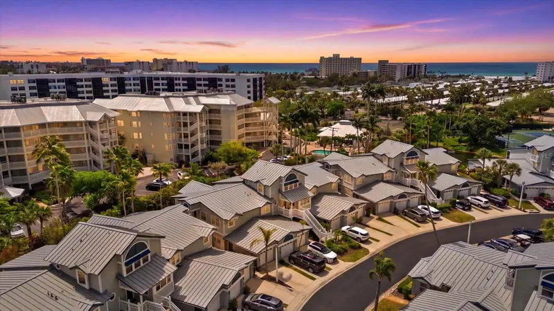 1332 SIESTA BAYSIDE DRIVE #1332C, SARASOTA
