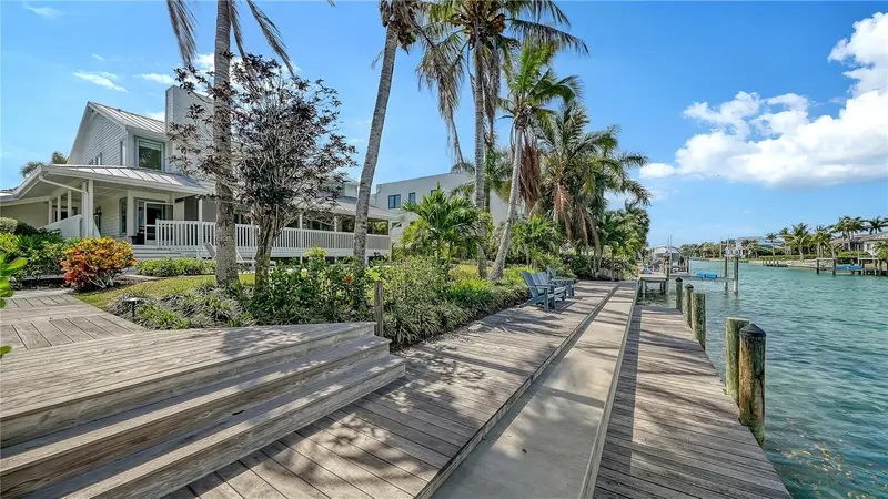 476 MEADOW LARK DRIVE, SARASOTA