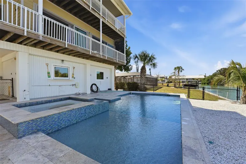 Thumbnail 56