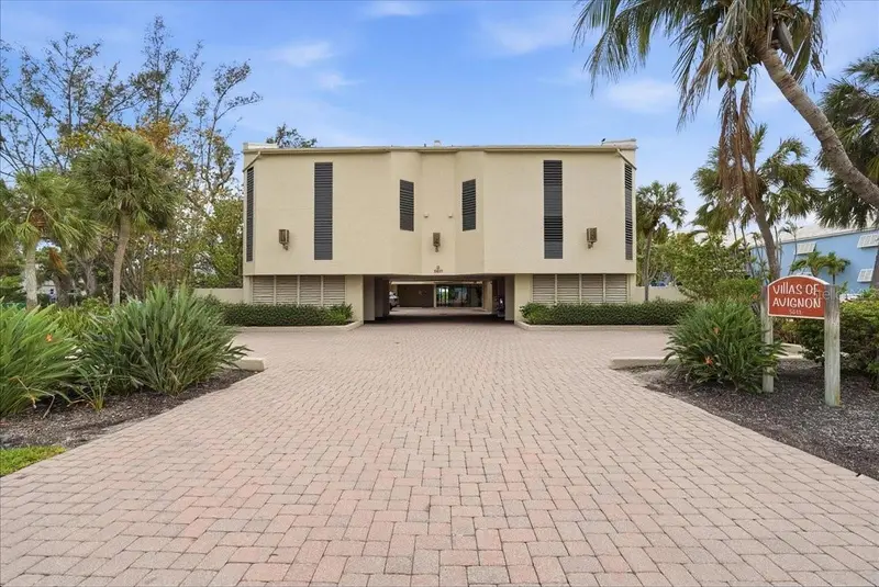 5611 GULF OF MEXICO DRIVE #3, LONGBOAT KEY