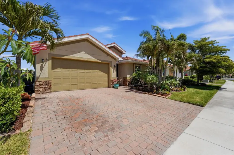11622 PARROTFISH STREET, VENICE, photo 3 of 44