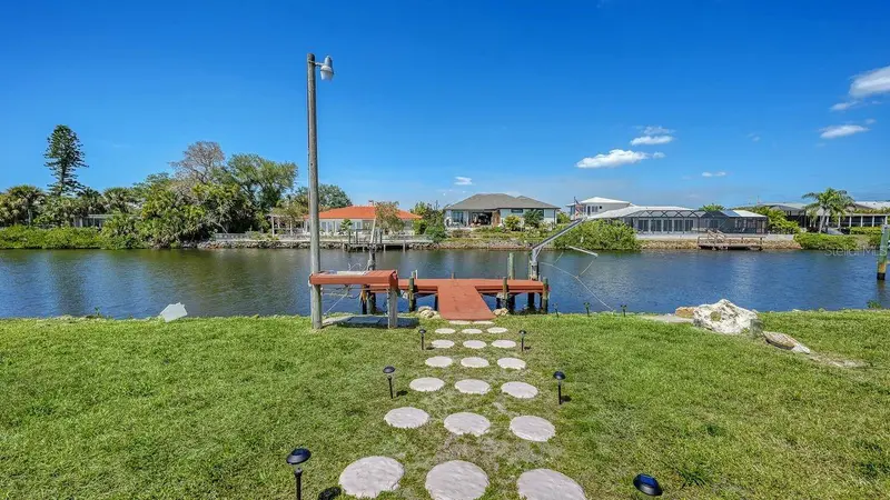 Thumbnail 25