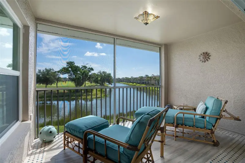 5310 HYLAND HILLS AVENUE #2124, SARASOTA