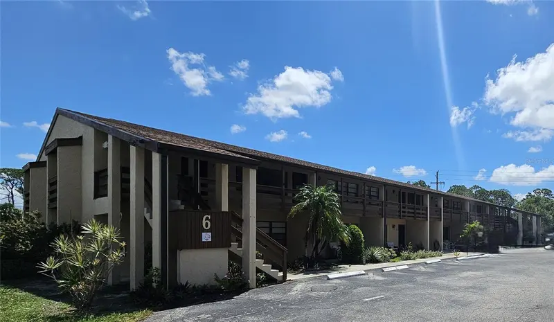 6 QUAILS RUN BOULEVARD #9, ENGLEWOOD