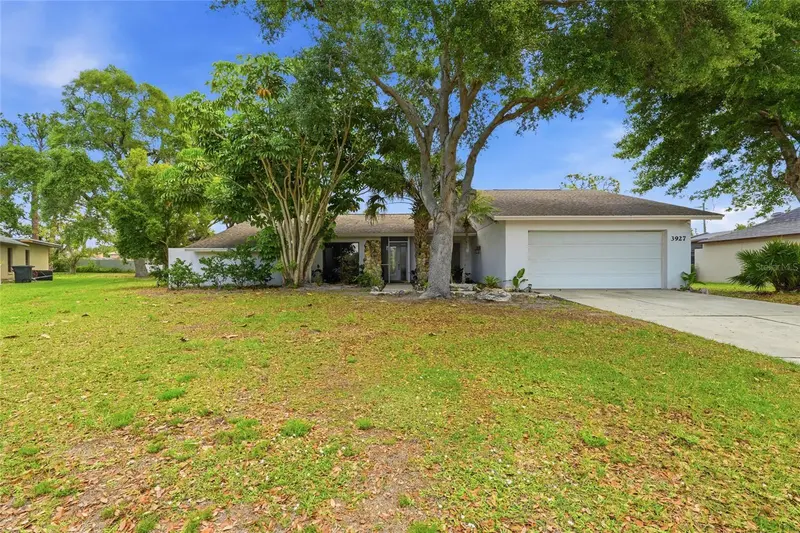 3927 COUNTRY VIEW LANE, SARASOTA, photo 2 of 48